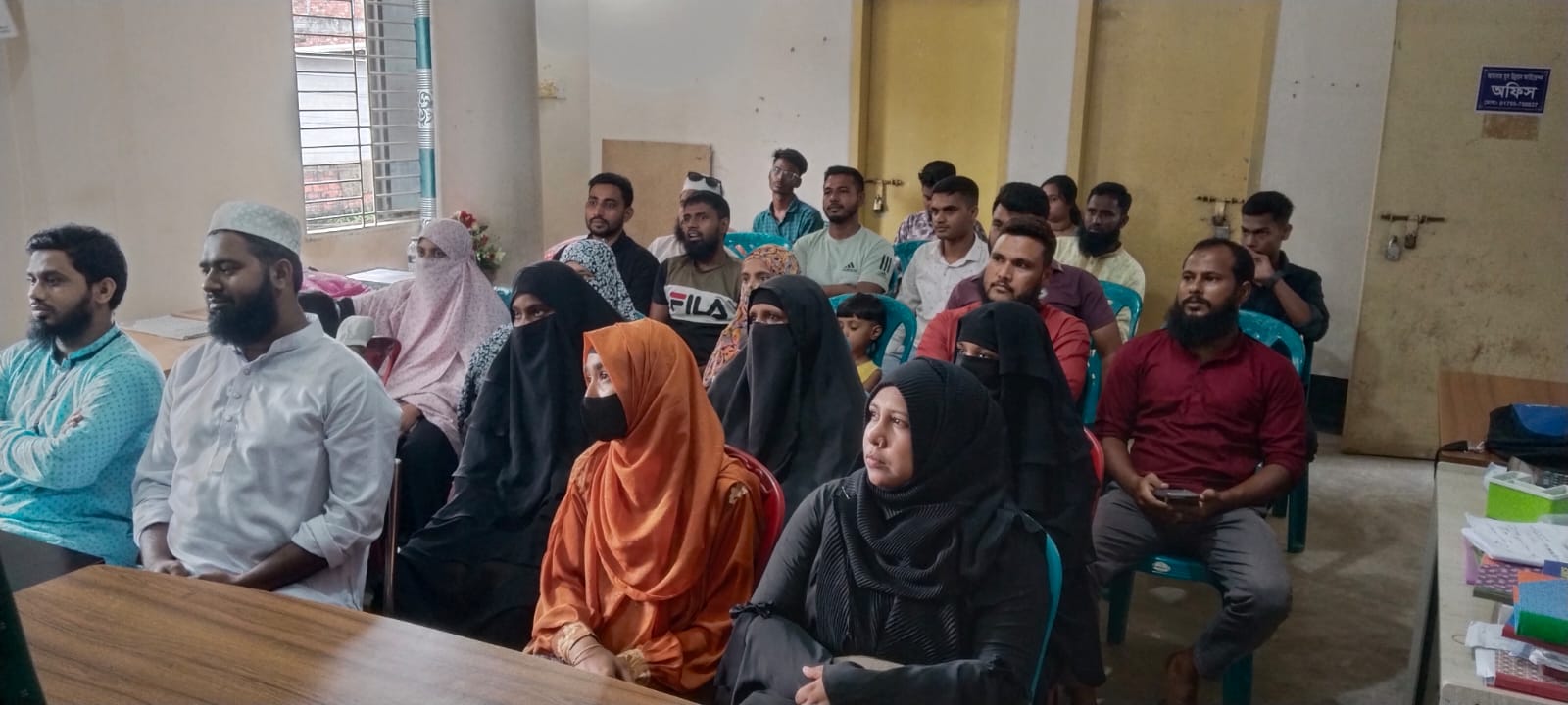 আমানত যুব উন্নয়ন ফাউন্ডেশনে গরু মোটাতাজাকরণ বিষয়ক প্রশিক্ষণ কর্মসূচি অনুষ্ঠিত।